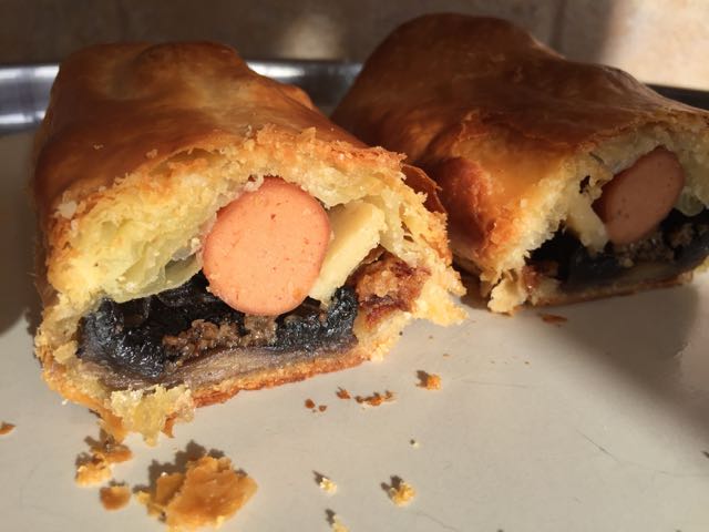 Hot-dog feuilleté vegan à la Forestière